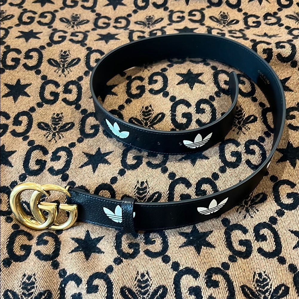 Gucci/adidas  Black and Gold Belt Luxurious Accessory